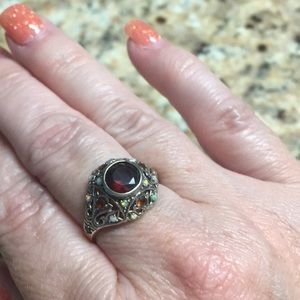 925 sterling silver ring with garnet and opals